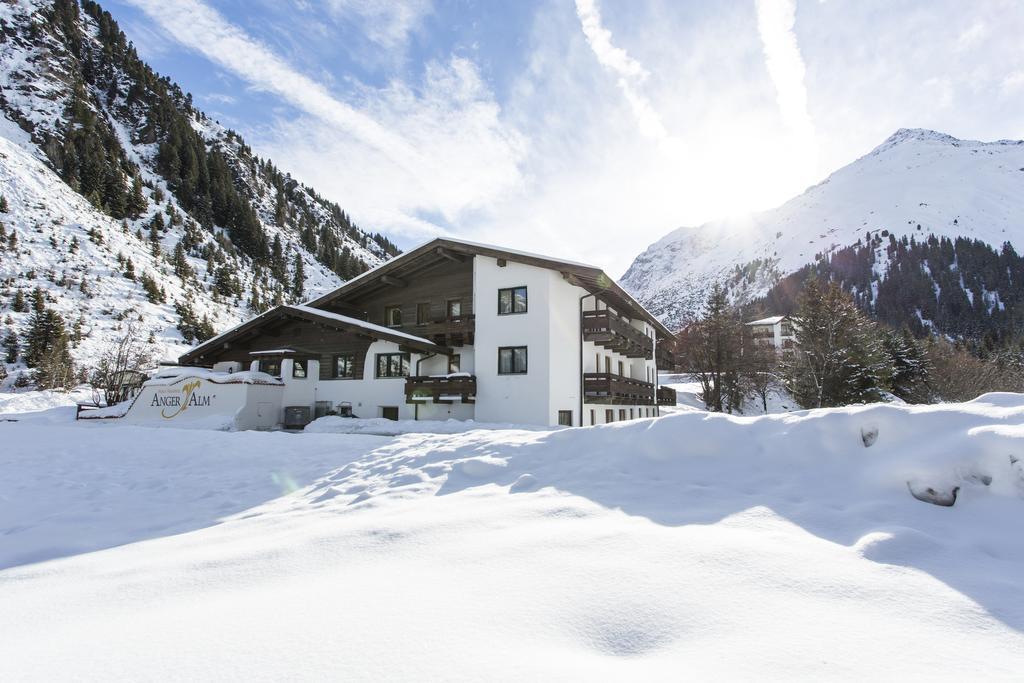 Natur Residenz Anger Alm - Adults Only ザンクト・レオンハルト・イム・ピッツタール エクステリア 写真