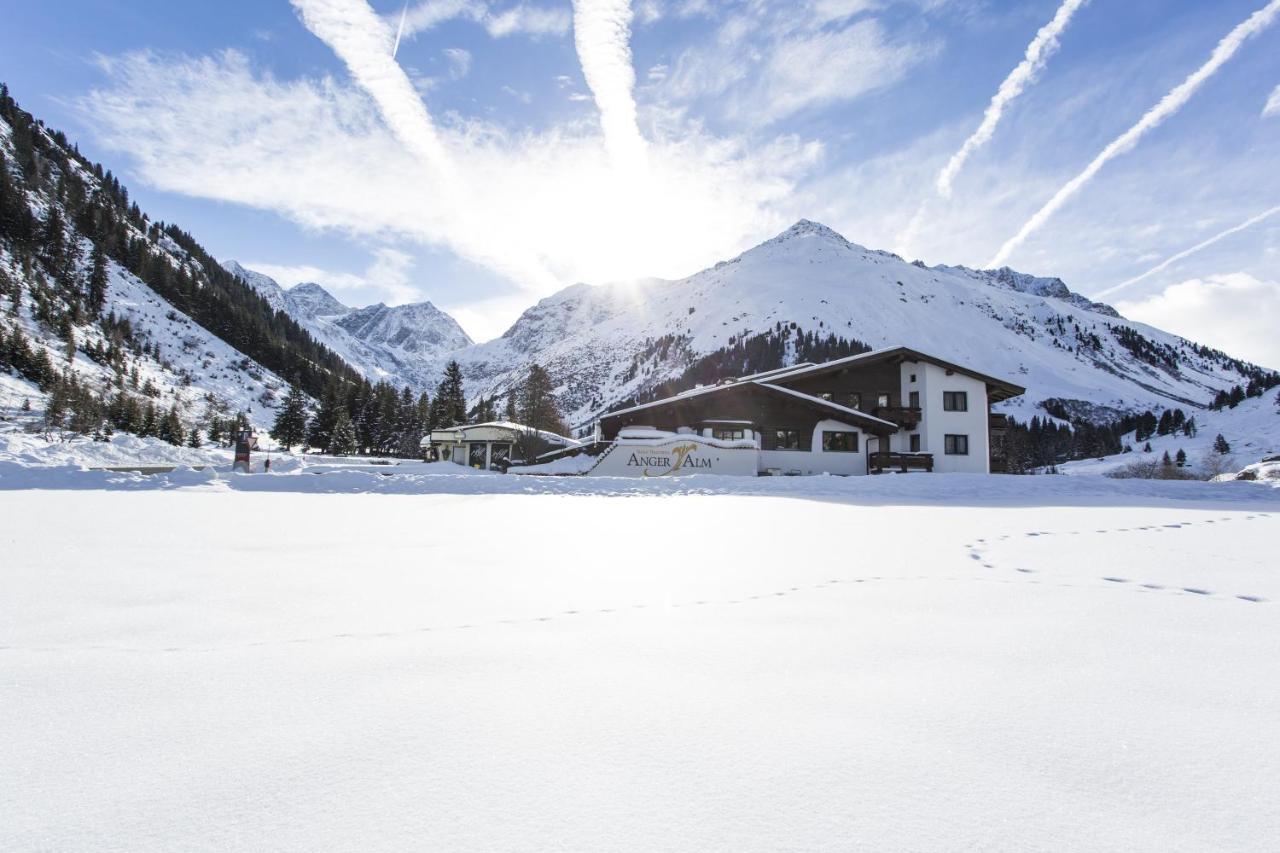 Natur Residenz Anger Alm - Adults Only ザンクト・レオンハルト・イム・ピッツタール エクステリア 写真